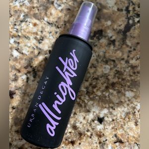 Urban decay all nighter setting spray